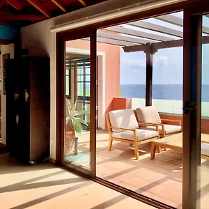 nice-penthouse-with-sea-views-in-santa-cruz-de-la-palma.in-canary-islands.com/